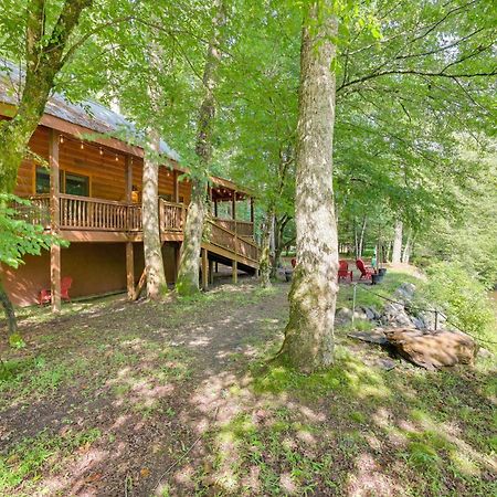 Riverfront Ellijay Cabin With Deck And Pool Access! Zewnętrze zdjęcie